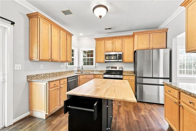3608 Royal Palm Arch, Virginia Beach, VA 23452