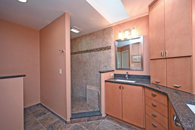681 Totten Way, Cincinnati, OH 45226