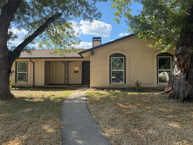 4033 Morgan Drive, Mesquite, TX 75150