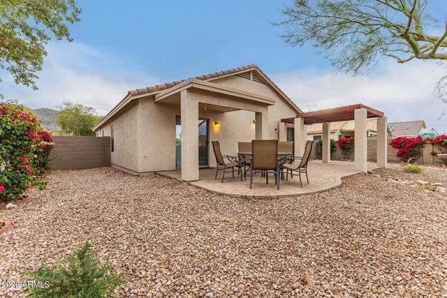 1014 E Milada Drive, Phoenix, AZ 85042