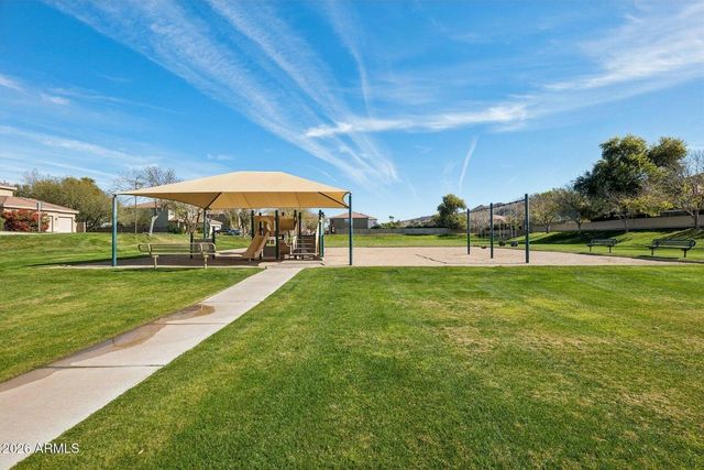 1014 E Milada Drive, Phoenix, AZ 85042