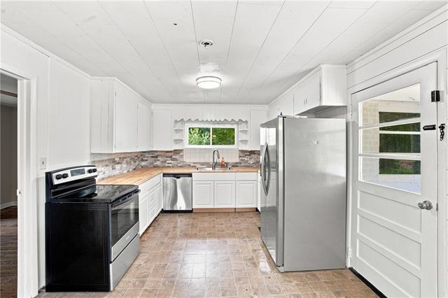 918 Sims Harris Road, Lula, GA 30554