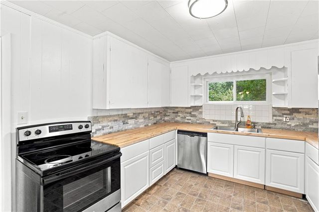 918 Sims Harris Road, Lula, GA 30554