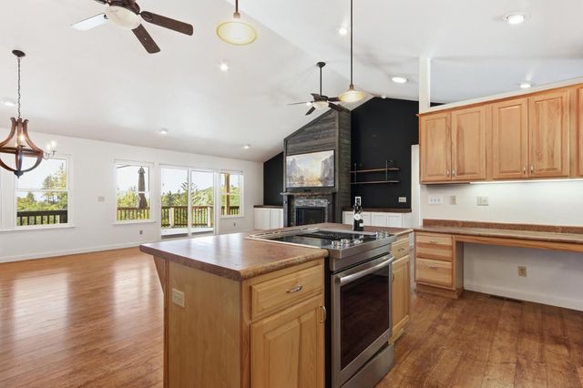 15502 E Meadowlark Ln, Sutter Creek, CA 95685