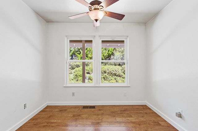 15502 E Meadowlark Ln, Sutter Creek, CA 95685