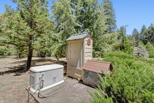 15502 E Meadowlark Ln, Sutter Creek, CA 95685