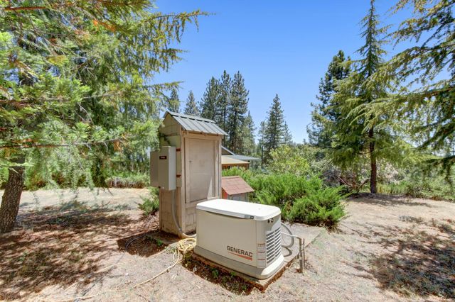 15502 E Meadowlark Ln, Sutter Creek, CA 95685