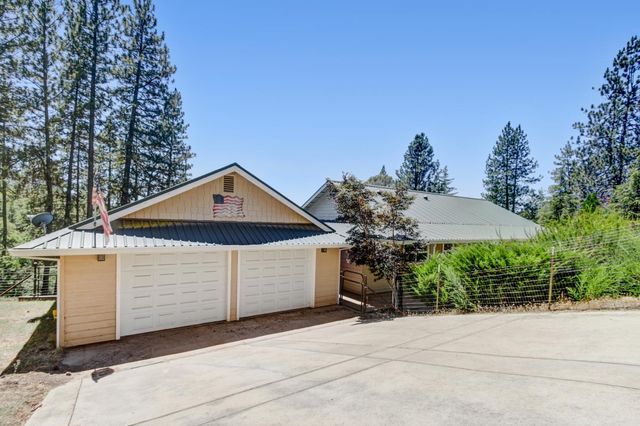 15502 E Meadowlark Ln, Sutter Creek, CA 95685