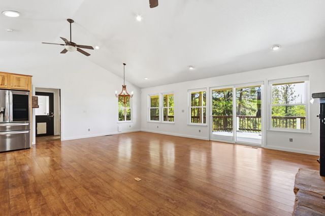 15502 E Meadowlark Ln, Sutter Creek, CA 95685