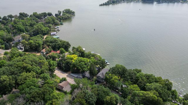 4736 N Shore Drive, Orono, MN 55364