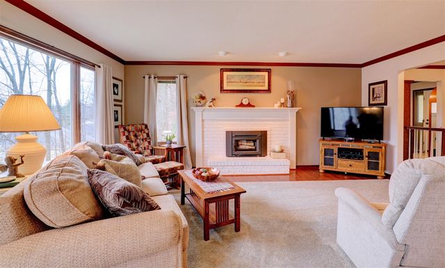 13760 Lakeshore Drive, Grand Haven, MI 49417