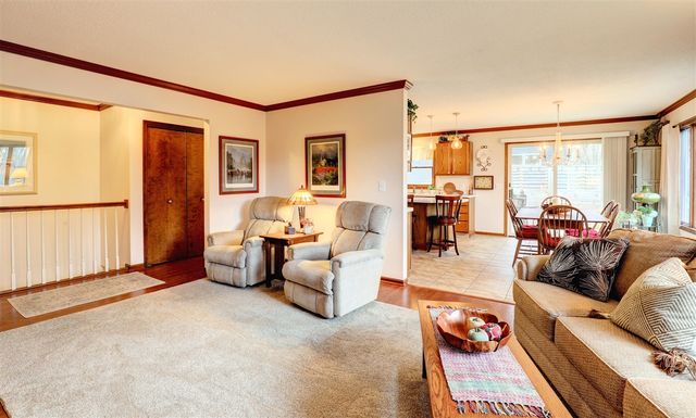 13760 Lakeshore Drive, Grand Haven, MI 49417