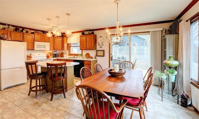 13760 Lakeshore Drive, Grand Haven, MI 49417