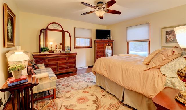 13760 Lakeshore Drive, Grand Haven, MI 49417