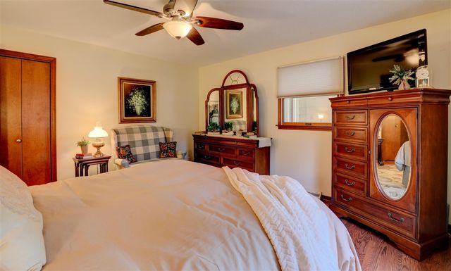 13760 Lakeshore Drive, Grand Haven, MI 49417