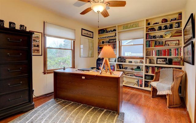 13760 Lakeshore Drive, Grand Haven, MI 49417