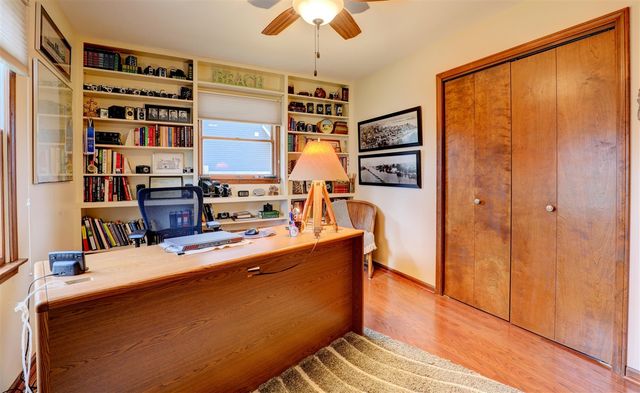 13760 Lakeshore Drive, Grand Haven, MI 49417