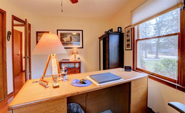 13760 Lakeshore Drive, Grand Haven, MI 49417