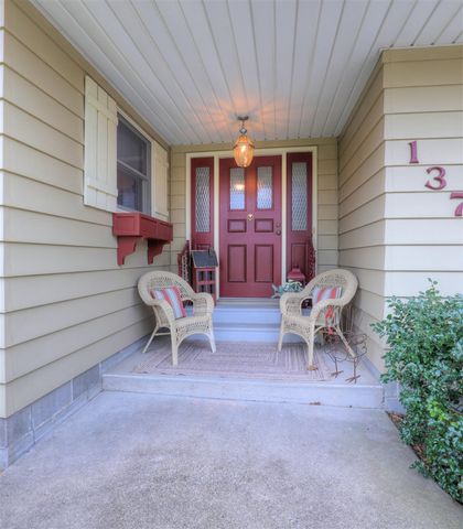 13760 Lakeshore Drive, Grand Haven, MI 49417