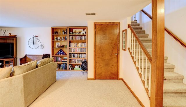 13760 Lakeshore Drive, Grand Haven, MI 49417