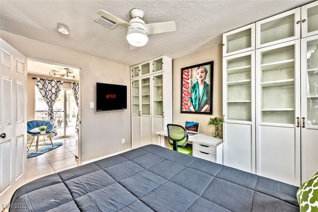 7171 Hinson Street, Las Vegas, NV 89118