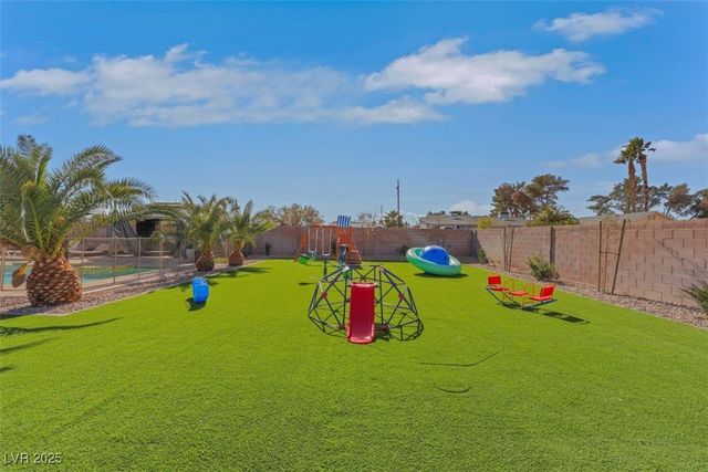 7171 Hinson Street, Las Vegas, NV 89118