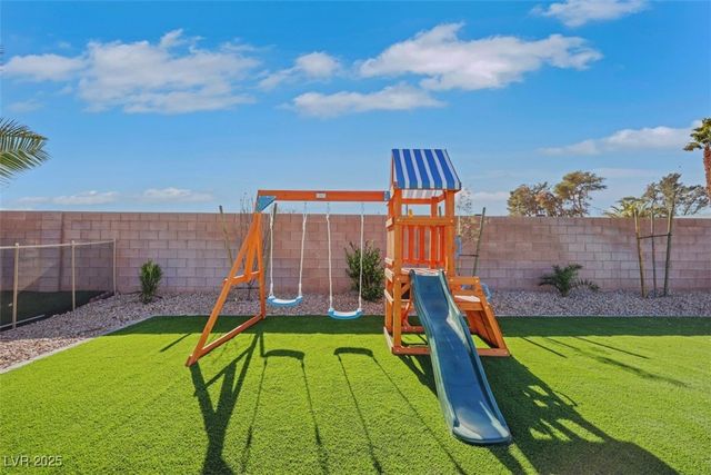 7171 Hinson Street, Las Vegas, NV 89118