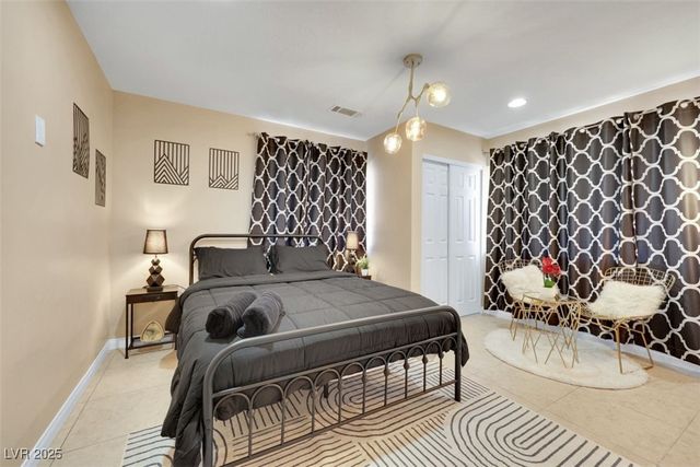 7171 Hinson Street, Las Vegas, NV 89118