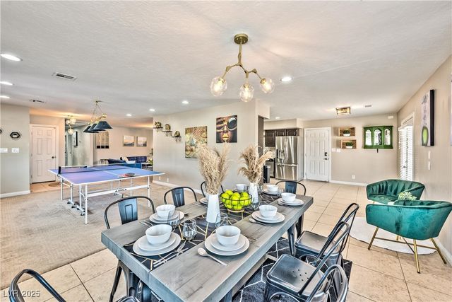 7171 Hinson Street, Las Vegas, NV 89118