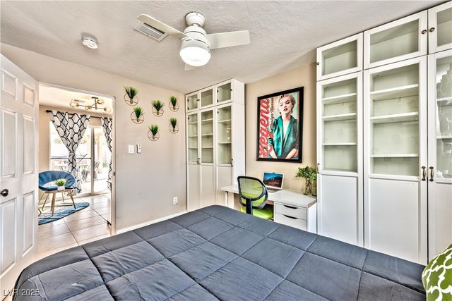 7171 Hinson Street, Las Vegas, NV 89118