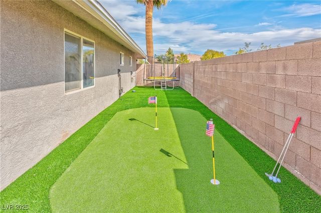 7171 Hinson Street, Las Vegas, NV 89118