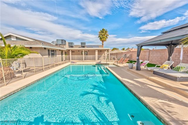 7171 Hinson Street, Las Vegas, NV 89118