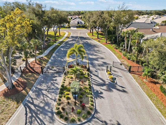 138 BRAEMAR AVENUE, Venice, FL 34293