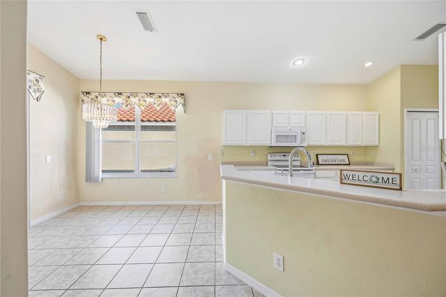 138 BRAEMAR AVENUE, Venice, FL 34293