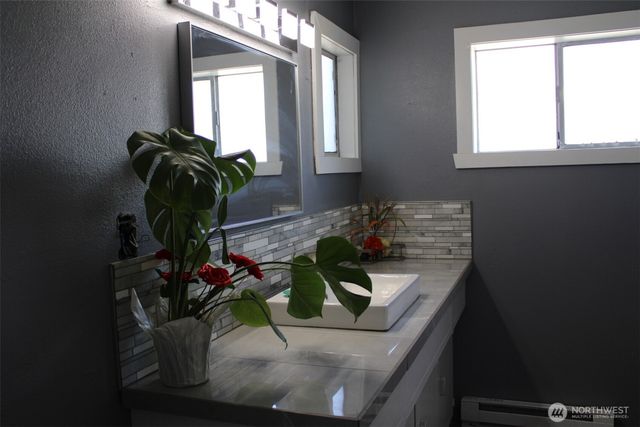 1415 Cherry St, Oroville, WA 98844