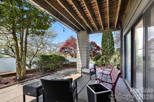 9041 J M Keynes Drive 1, Charlotte, NC 28262