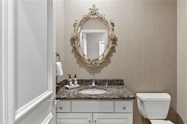 2108 W 115th Street, Leawood, KS 66211