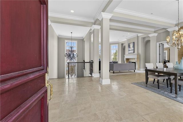 2108 W 115th Street, Leawood, KS 66211