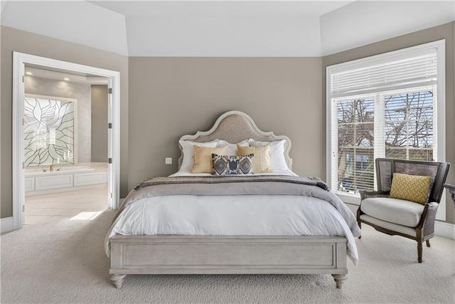 2108 W 115th Street, Leawood, KS 66211