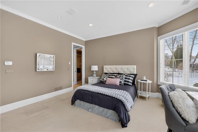 2108 W 115th Street, Leawood, KS 66211