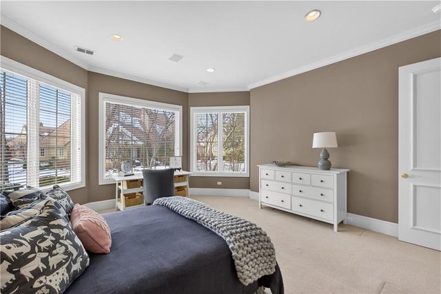 2108 W 115th Street, Leawood, KS 66211