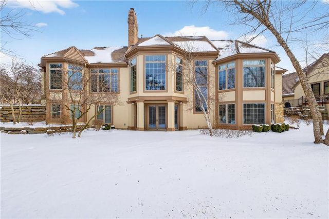 2108 W 115th Street, Leawood, KS 66211