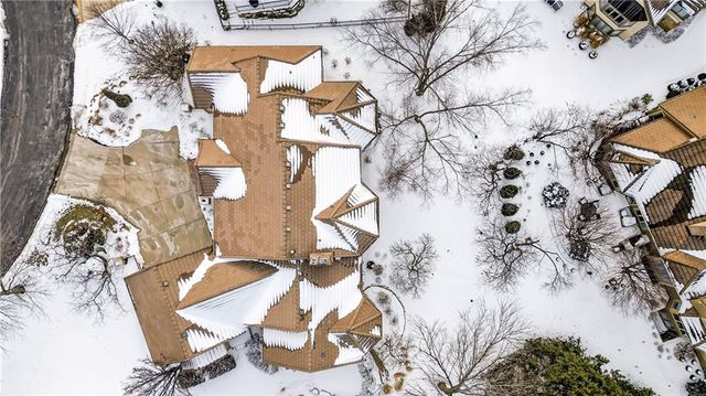 2108 W 115th Street, Leawood, KS 66211