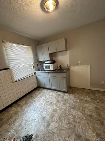 12667 Sorrento Street, Detroit, MI 48227