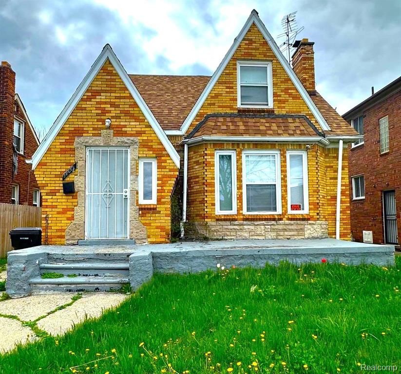 12667 Sorrento Street, Detroit, MI 48227