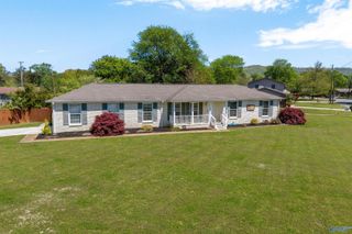 7219 Hickory Hill Lane, Huntsville, AL 35802