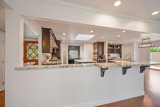 6100 Woodhaven Ave, Carmichael, CA 95608