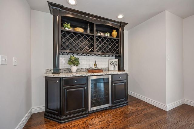 6100 Woodhaven Ave, Carmichael, CA 95608