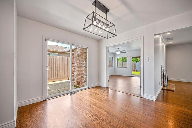 6100 Woodhaven Ave, Carmichael, CA 95608