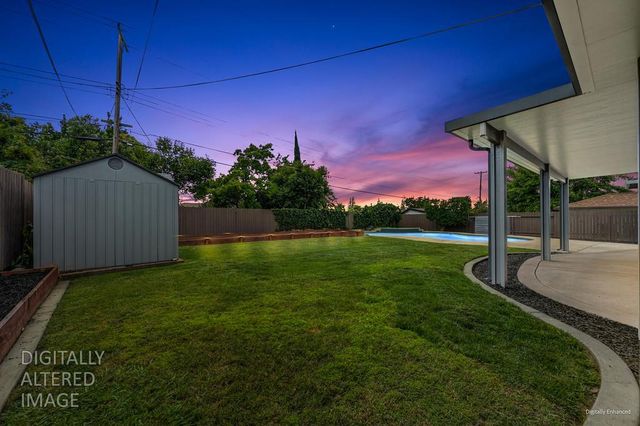 6100 Woodhaven Ave, Carmichael, CA 95608